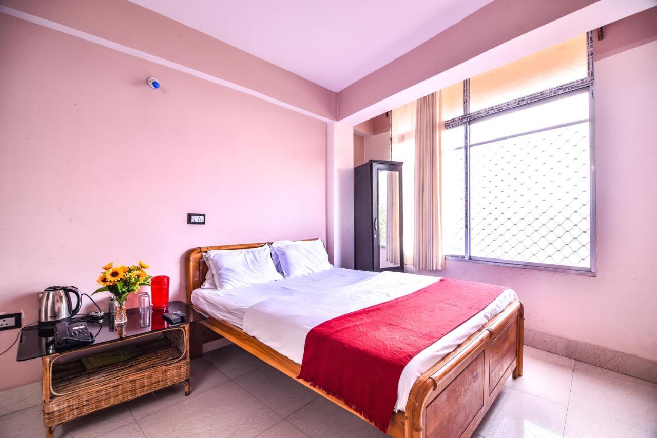 קלימפונג Hotel Aashiyana מראה חיצוני תמונה