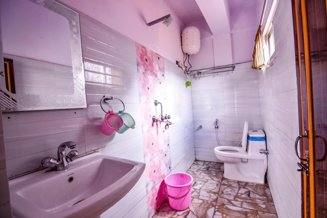 קלימפונג Hotel Aashiyana מראה חיצוני תמונה